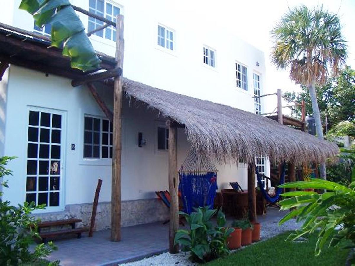 Villa Escondida Guest House Cozumel Downtown Bagian luar foto